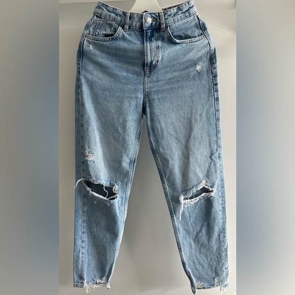 Zara High Rise Blue Distressed Jeans - Picture 3 of 13
